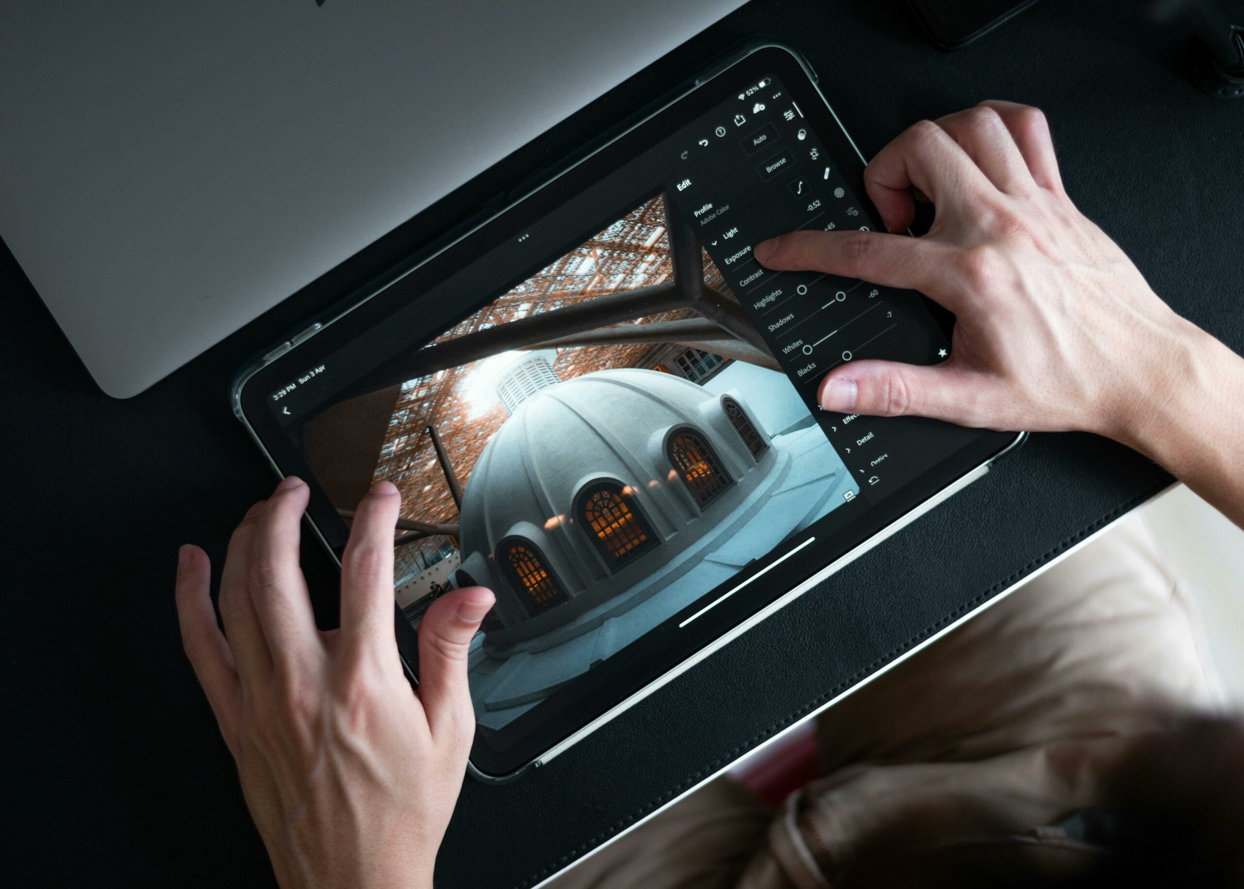 social media design - Inline Photo