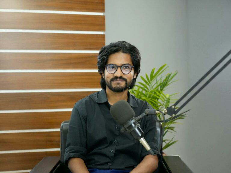 authentic voice on social - Cover Photo