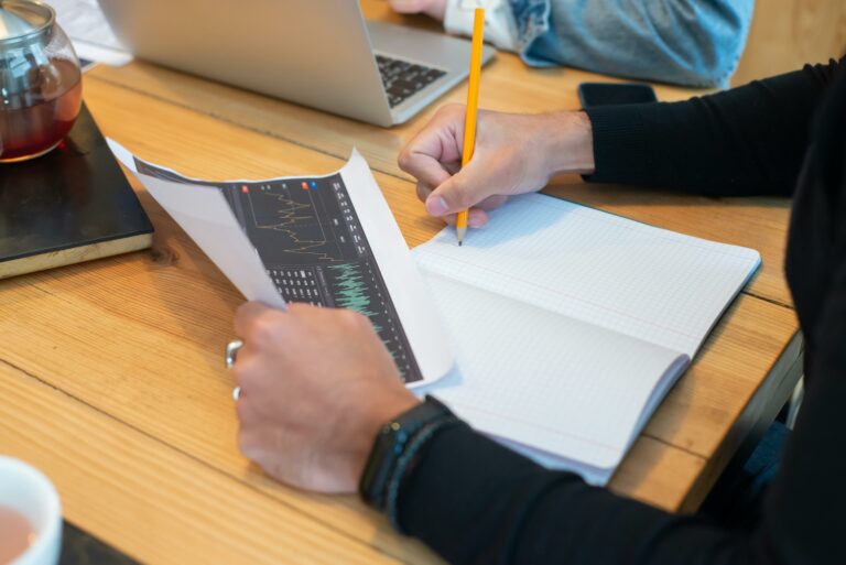 Post holiday influencer strategy - Cover Photo