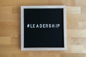 Qualified leads social media - Cover Photo