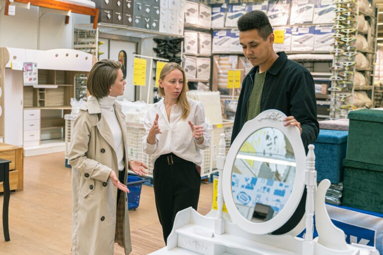 Emotional vs rational buying - Cover Photo