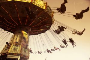 creative carousel ad ideas - Cover Photo