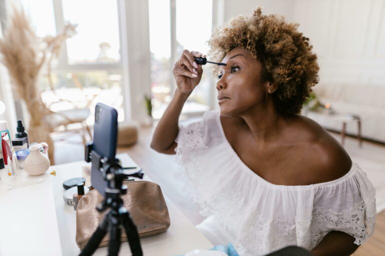 Influencer analytics - Cover Photo