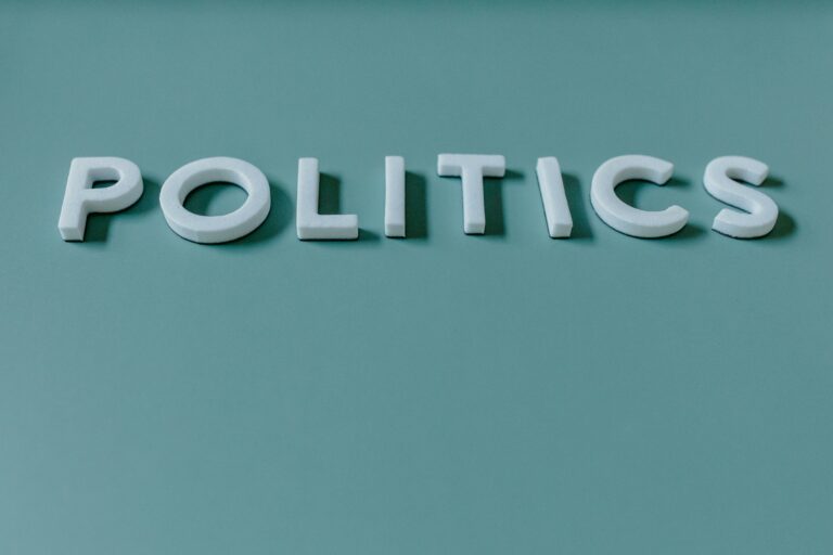 social media public administration - Cover Photo