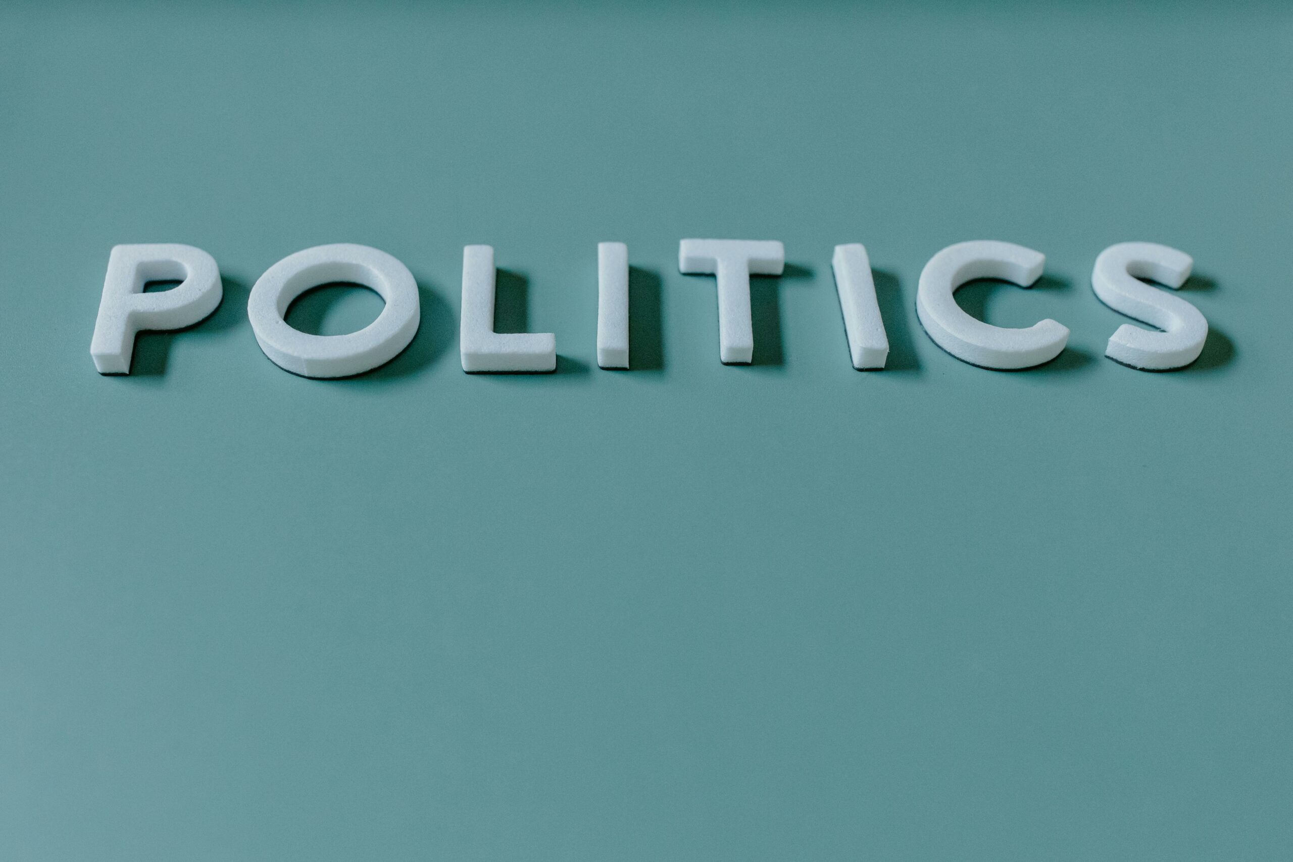 social media public administration - Cover Photo