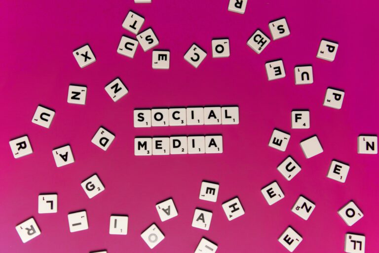 Twitter advertising - Cover Photo