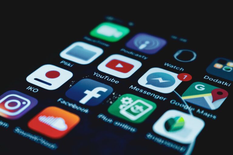 types of social networks - Cover Photo