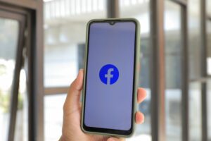 Facebook hacks - Cover Photo