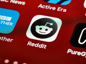 Marketing on Reddit - Cover Photo