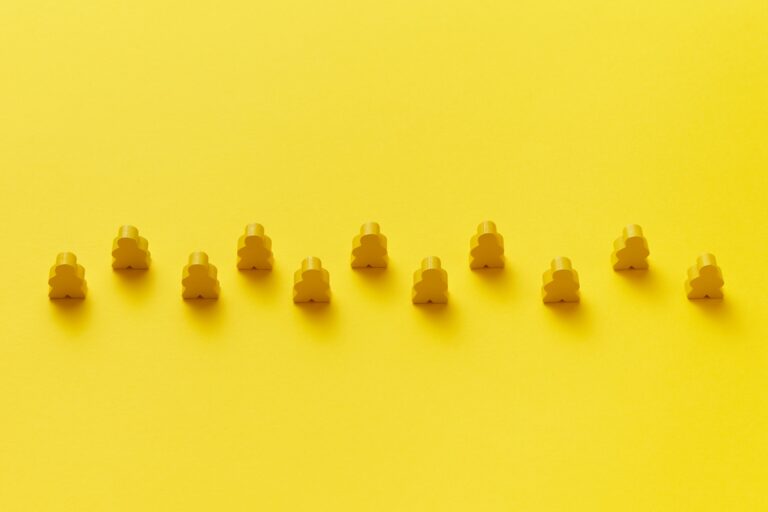 Minimale Social Media Strategie - Cover Photo