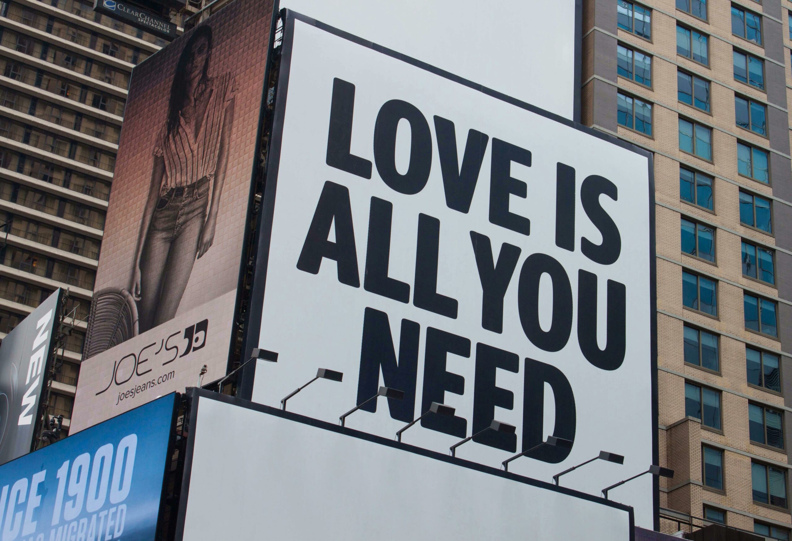 Social ad copywriting tips - Cover Photo