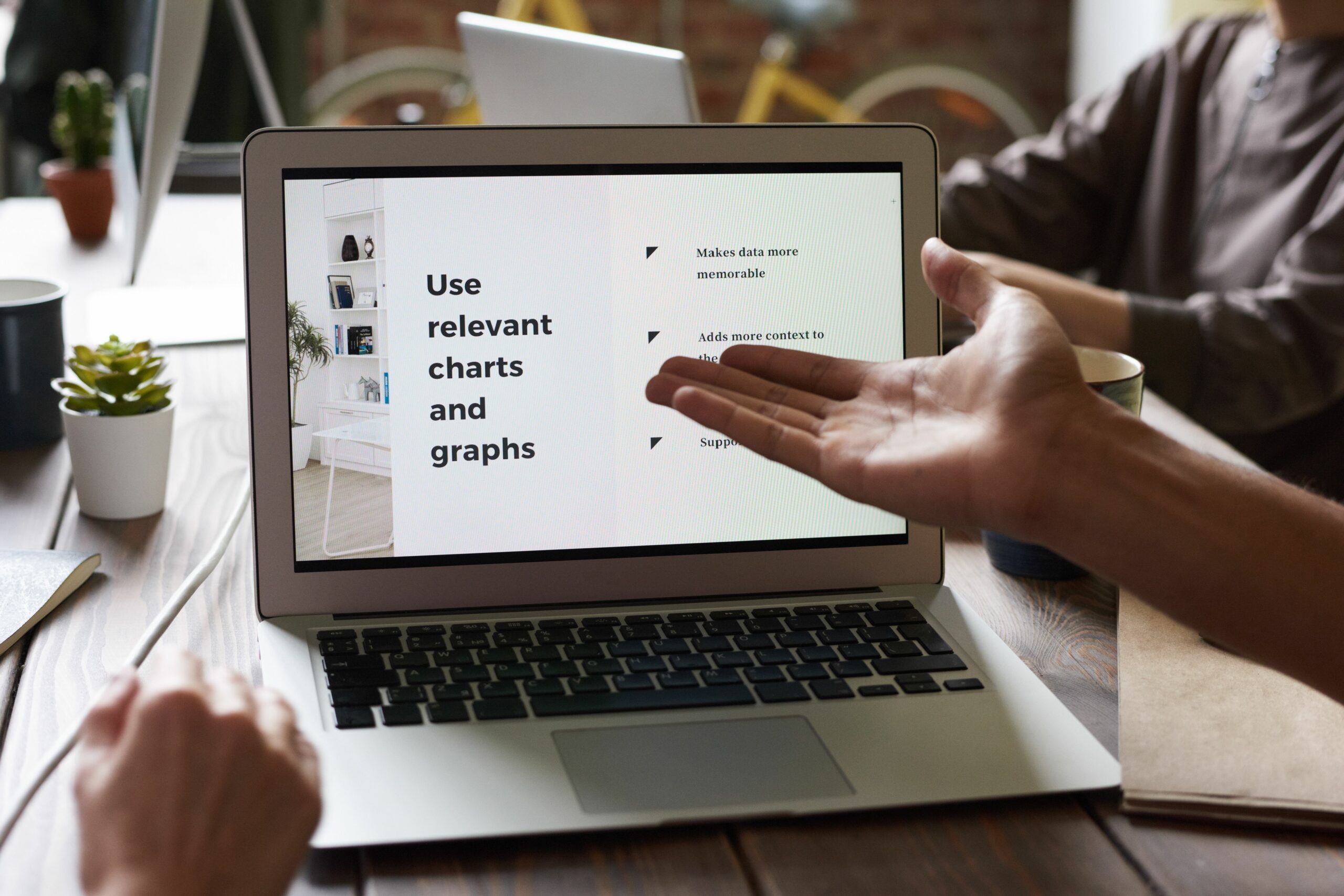 Social Listening Mistakes - Cover Photo