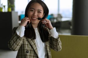 social media customer service - Cover Photo