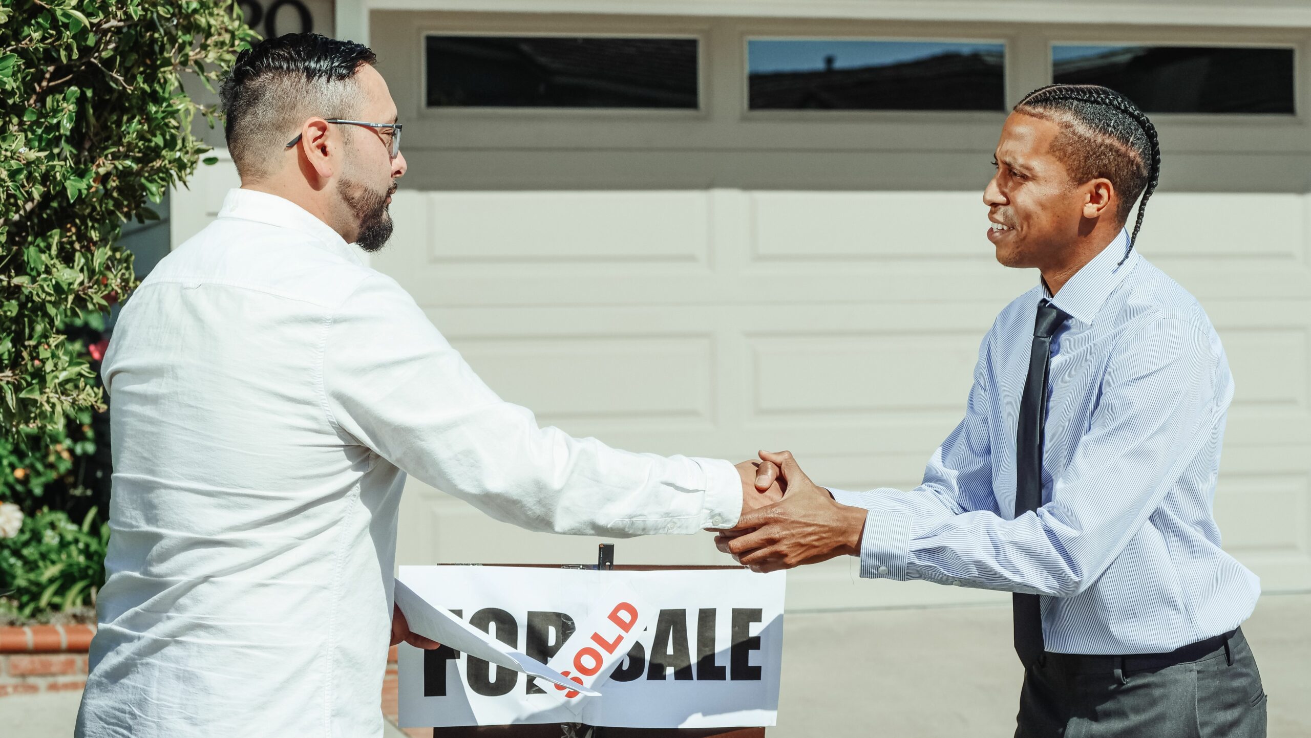 Social Selling - Cover Photo