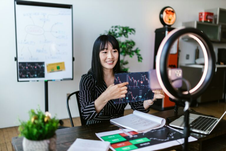 Textless content marketing - Cover Photo