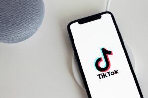 TikTok marketing guide - Cover Photo
