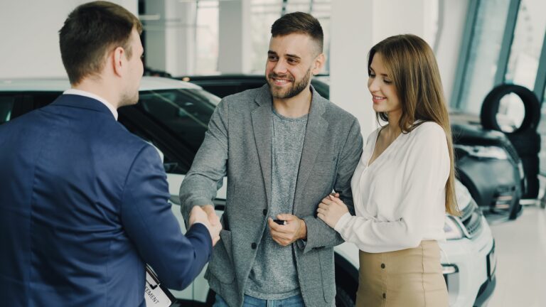 Build Customer Relationships - Cover Photo