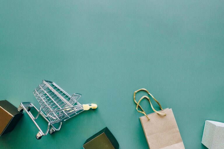 Ecommerce start up costs - Cover Photo
