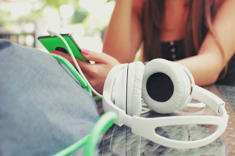 Social Media Listening Examples - Cover Photo