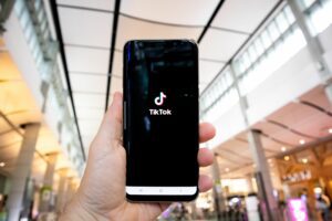 TikTok video ad specs - Cover Photo