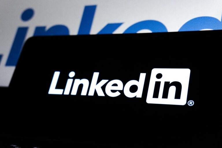 LinkedIn content marketing - Cover Photo