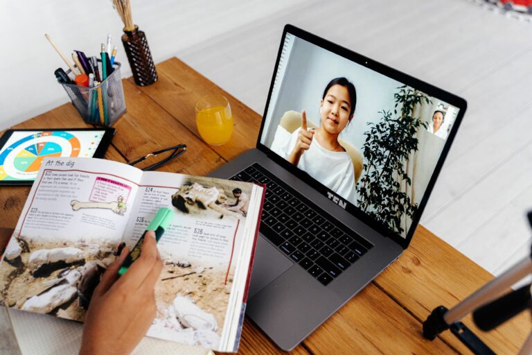 online course landing page - Cover Photo