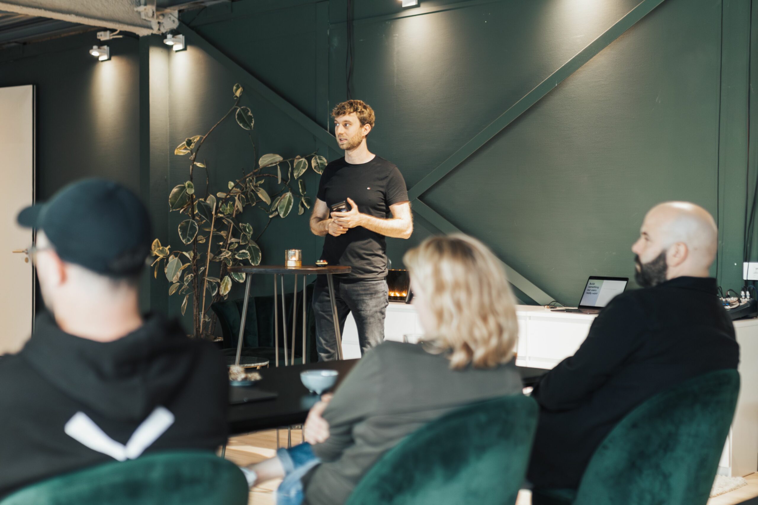 Remove hierarchy from ideation - Inline Photo