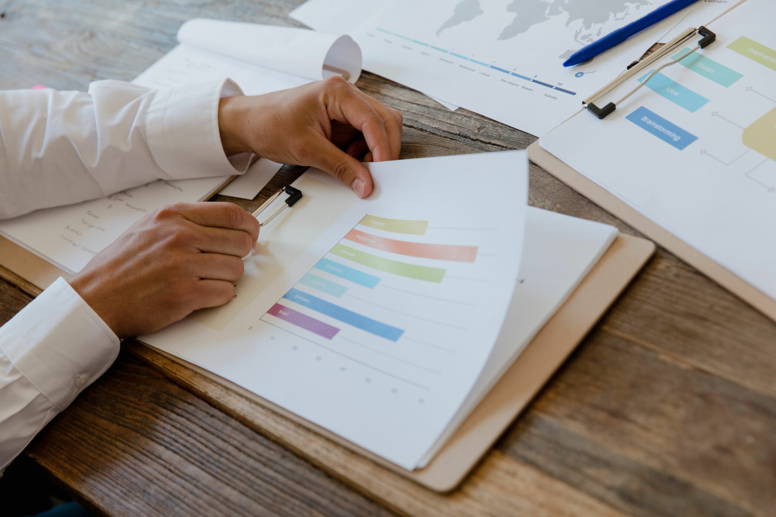 Social Media Analyst - Inline Photo