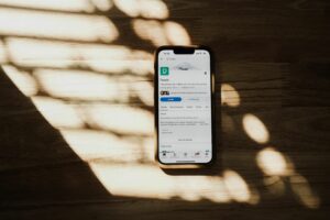 best times to post on LinkedIn - Cover Photo