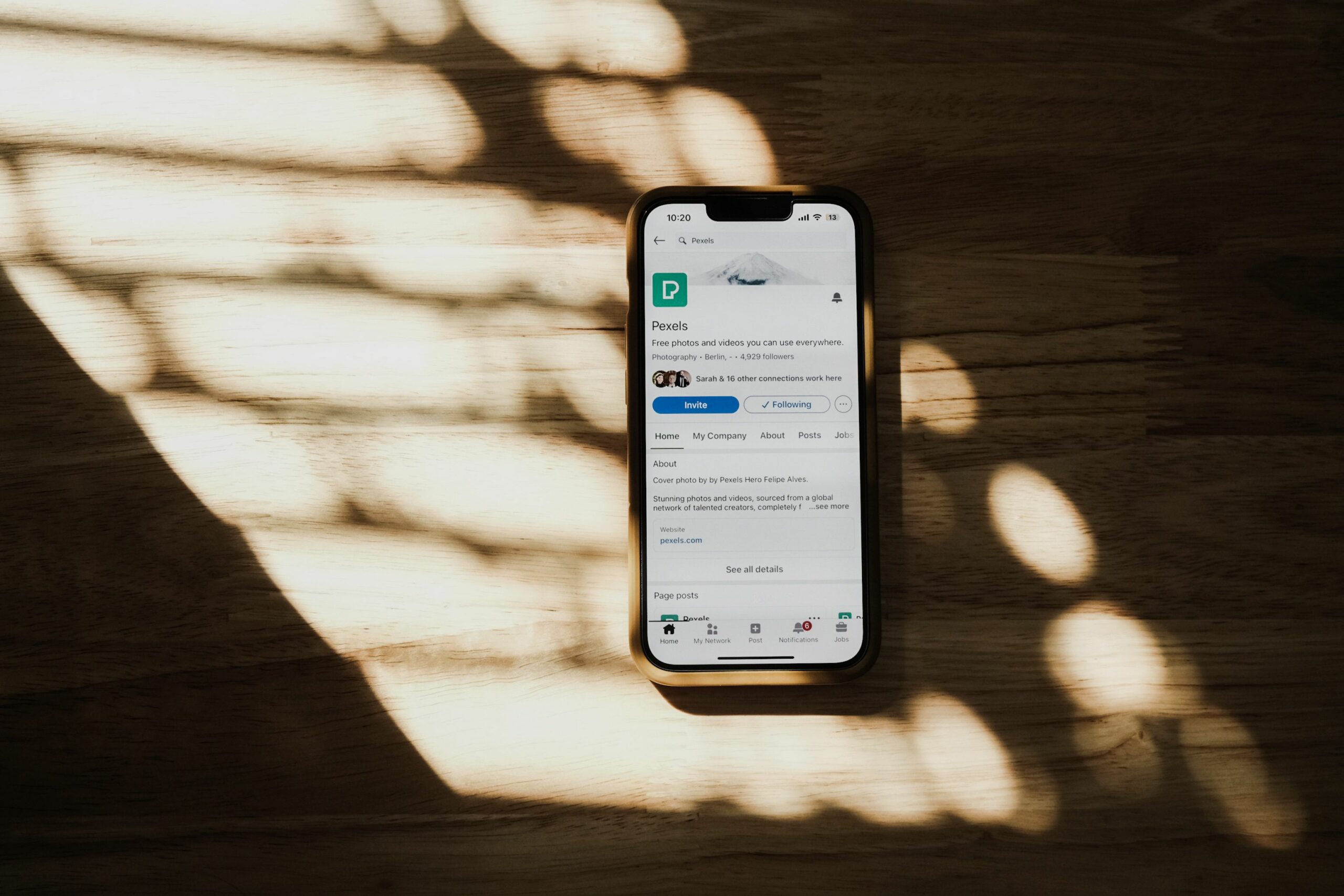 best times to post on LinkedIn - Cover Photo