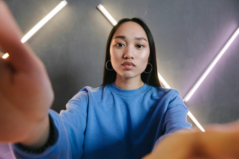 How to Stitch on TikTok - Cover Photo