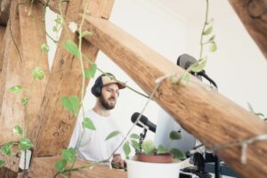 B2B influencer marketing examples - Cover Photo