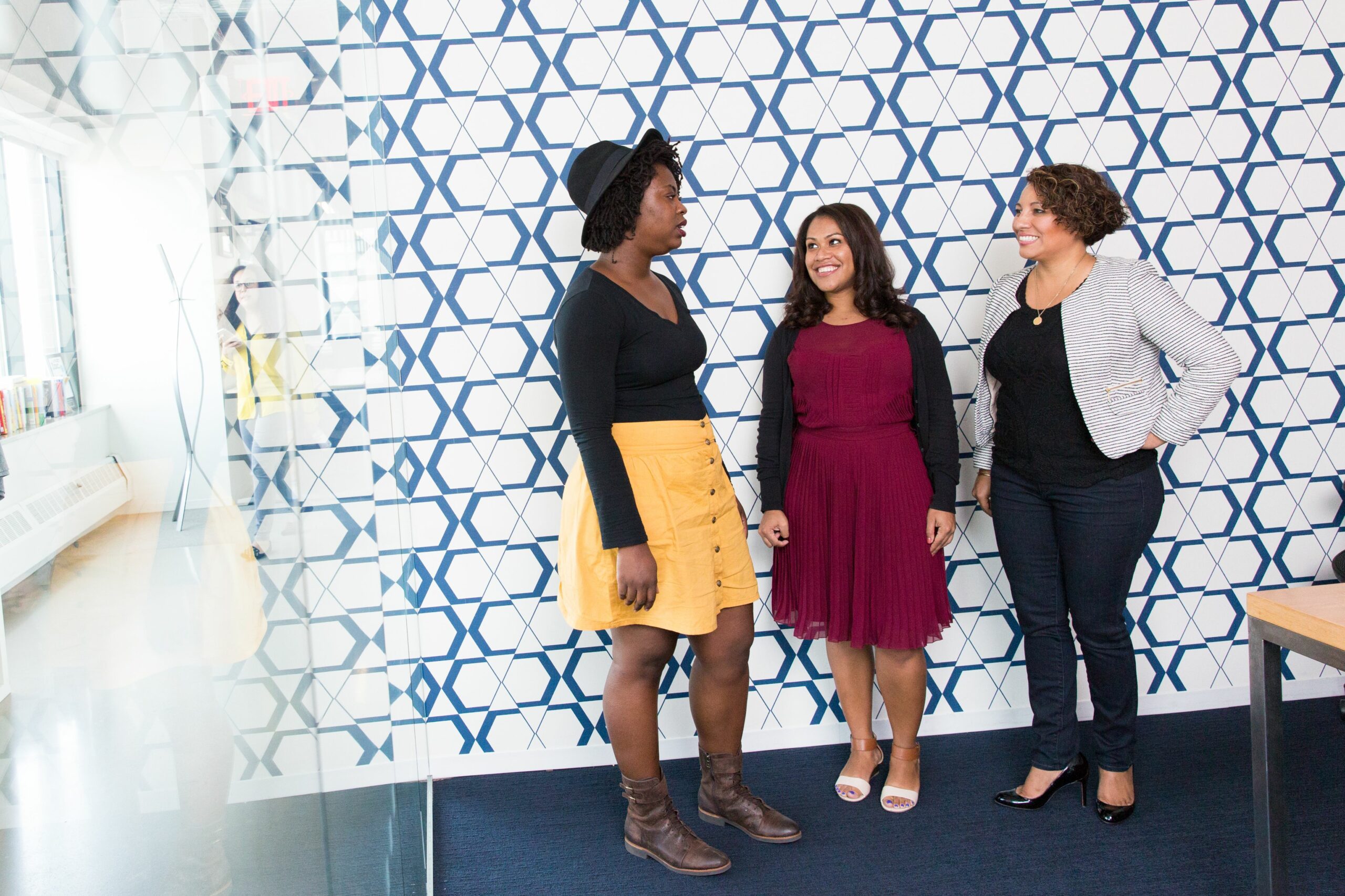 Female Social Media Agencies - Cover Photo