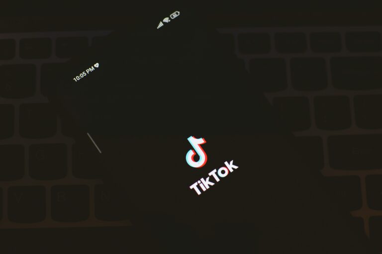 TikTok marketing guide - Cover Photo