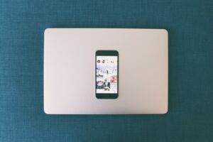 Manage Instagram DMs - Cover Photo