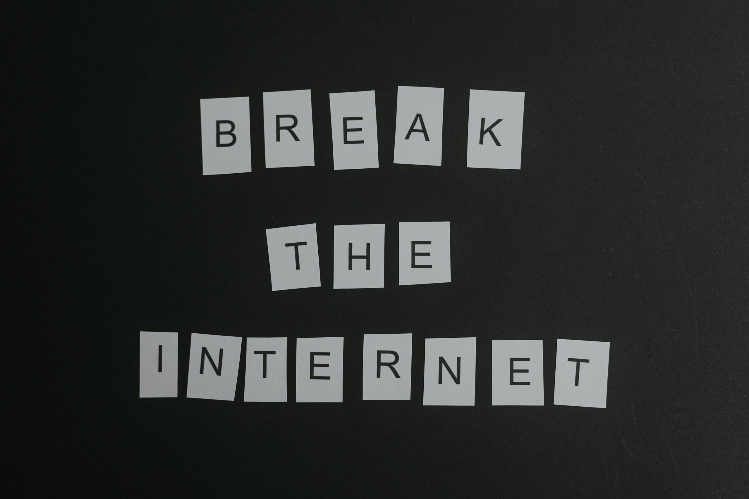 social media strategic silence - Inline Photo