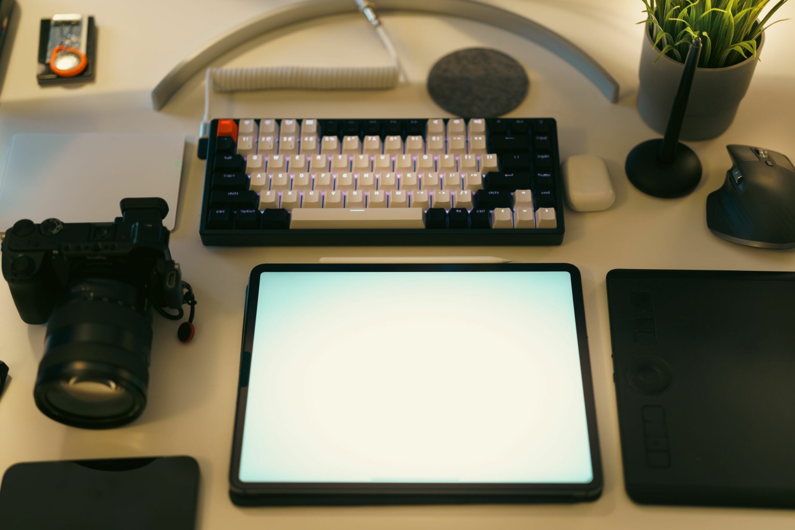 Start a Creative Agency - Cover Photo