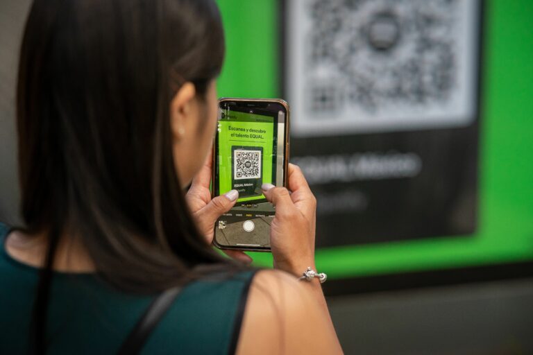 free QR code generator - Cover Photo